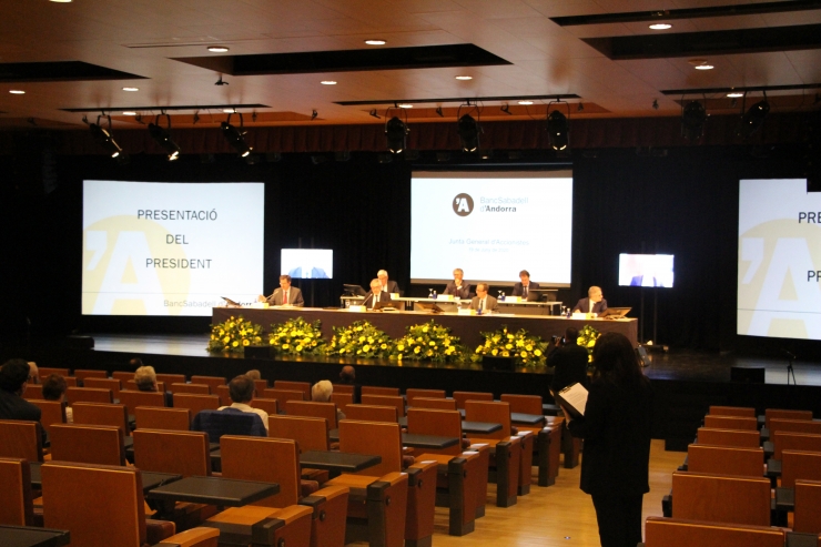 Junta general d'accionistes del BancSabadell d'Andorra.